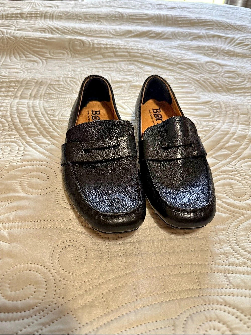 Women’s Born Black Leather Loafers US 6M